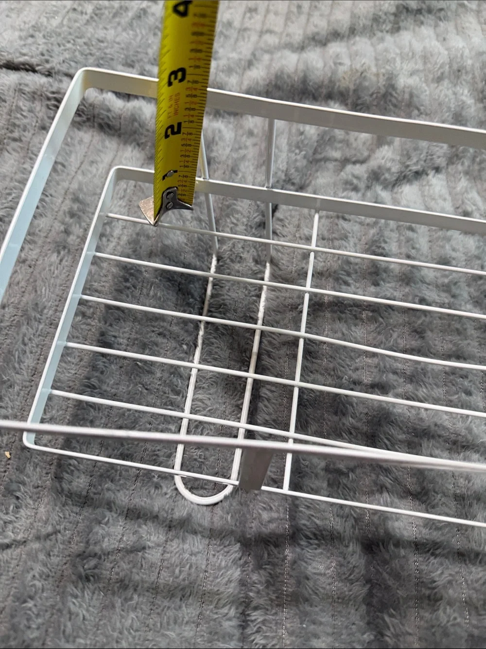 White Over-The-Tub Bath Shelf - Sturdy Metal Rack